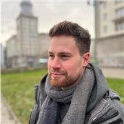 Englisch-Lehrer für Konversationen für Kinder und Erwachsene - Online